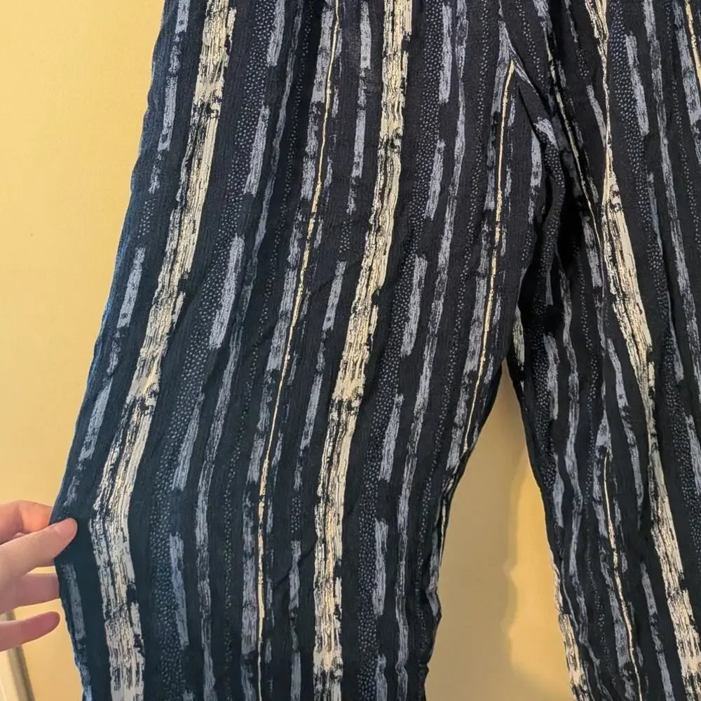 Three Dots Blue And White Geometric Pattern Pants
